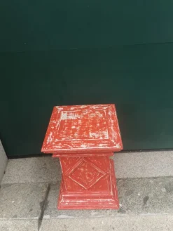 Pamono Antique Red Wooden Stand><noscript><img width=