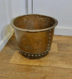 Pamono Antique Riveted Copper Planter, 1890s><noscript><img width=