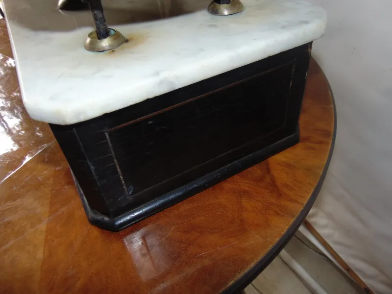 Pamono Antique Scale