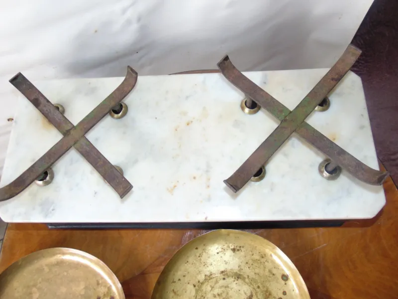 Pamono Antique Scale