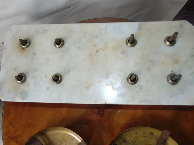Pamono Antique Scale