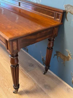 Pamono Antique Side Table in Mahogany><noscript><img width=