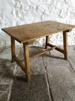 Pamono Antique Spanish Pine Tocinera Table, 1880> Coffee & Side Tables