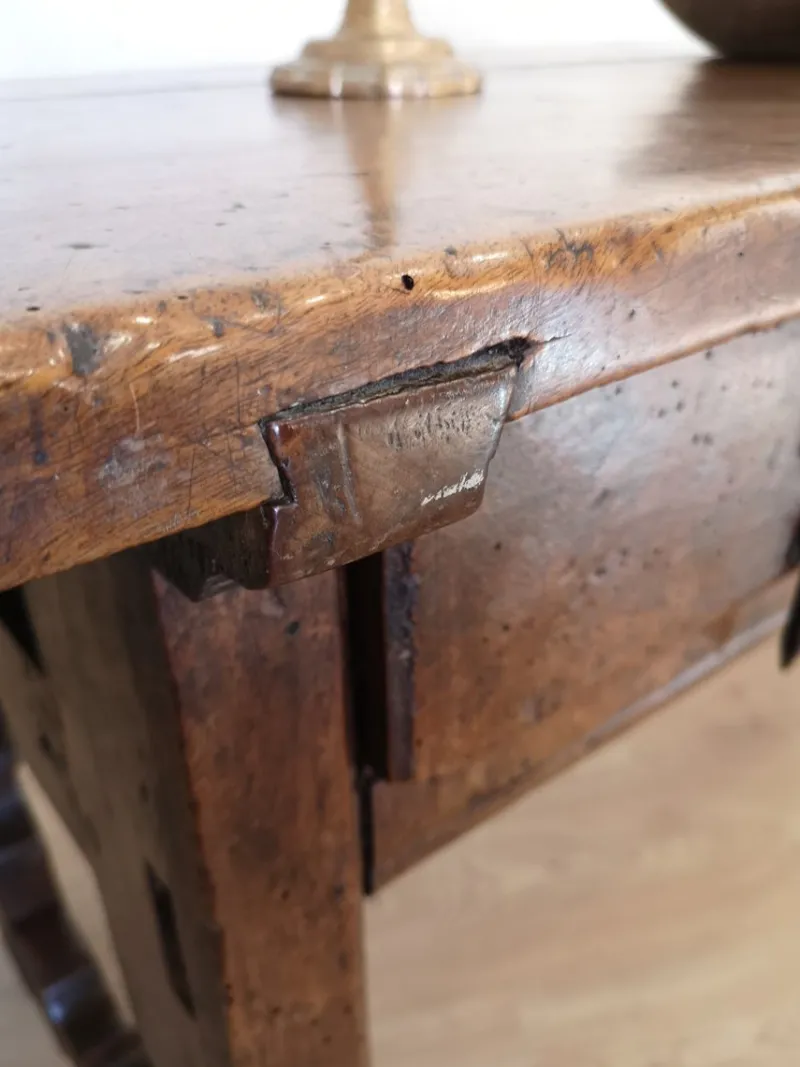 Clearance Pamono Antique Spanish Walnut Writing Table, 1700