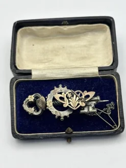 Pamono Antique Sterling Silver Brooch> Brooches