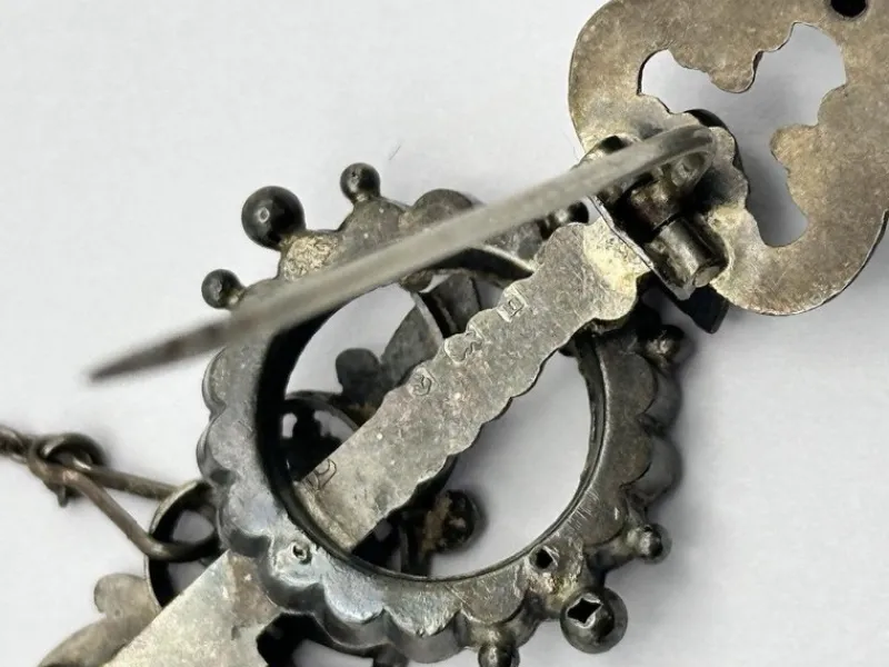 Pamono Antique Sterling Silver Brooch> Brooches