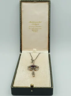New Pamono Antique Sterling Silver Pendant with Crystals on Belcher Chain
