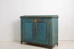 Pamono Antique Swedish Gustavian Blue Painted Country Sideboard><noscript><img width=