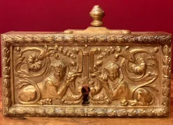Hot Pamono Antique 18th Century Door Lock in Gilt and Chiseled Bronze, France