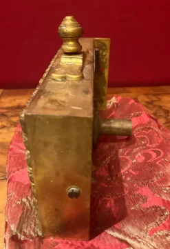 Hot Pamono Antique 18th Century Door Lock in Gilt and Chiseled Bronze, France