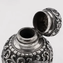 Pamono Antique 19th Century Indian Kutch Silver Scent Bottle by Oomersi Mawji, 1890s><noscript><img width=