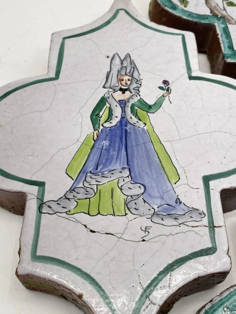 Pamono Antique Tiles in Florentine Form, Set of 4> Architectural Elements