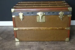 Pamono Antique Trunk from Moynat, 1910> Trunks Crates & Baskets