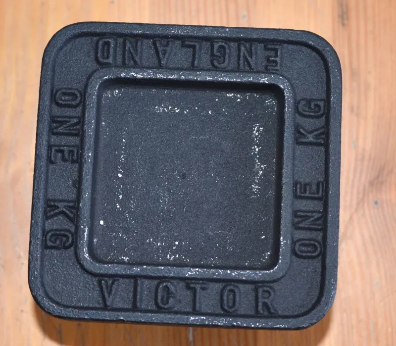 Pamono Antique Victor Scale by Robert Welch> Electronics