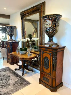 Sale Pamono Antique Victorian Amboyna and Carved Ebony Pedestals, 1850, Set of 2