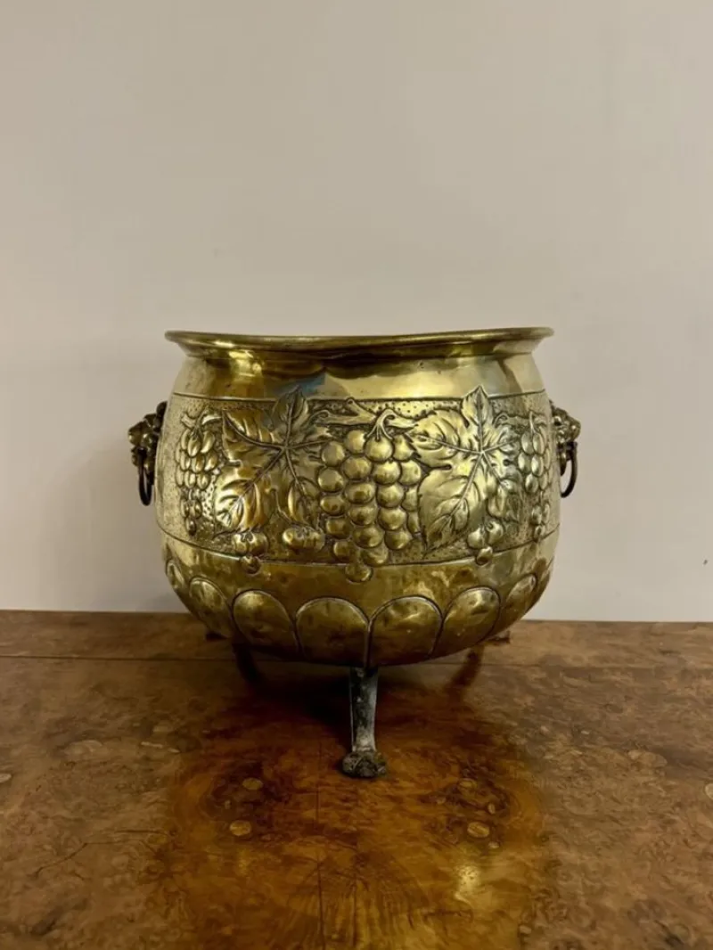 Pamono Antique Victorian Brass Jardiniere, 1860> Planters And Jardiniere