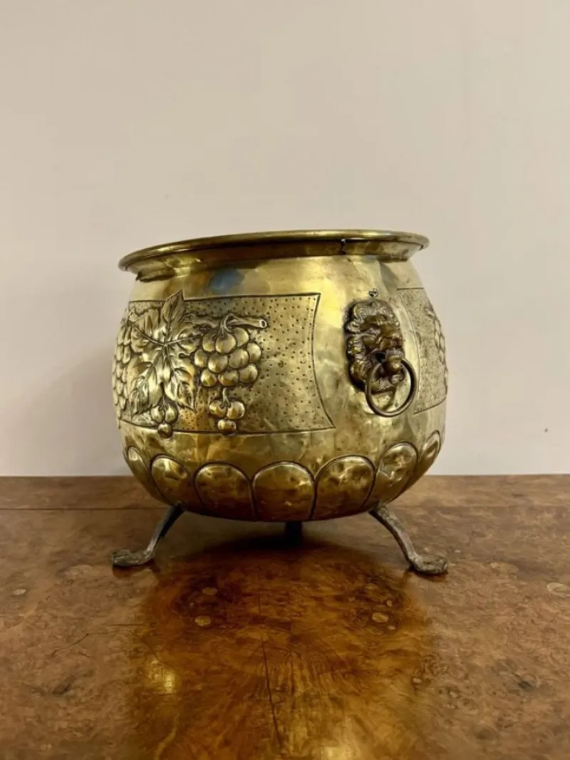 Pamono Antique Victorian Brass Jardiniere, 1860> Planters And Jardiniere
