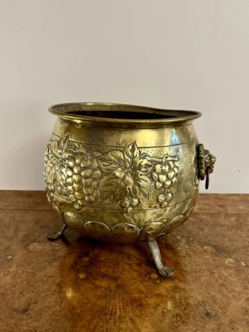 Pamono Antique Victorian Brass Jardiniere, 1860> Planters And Jardiniere