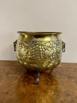 Pamono Antique Victorian Brass Jardiniere, 1860><noscript><img width=