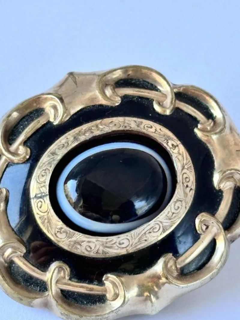 Pamono Antique Victorian Bulls Eye Agate Pinchbeck Mourning Brooch> Brooches