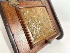 Pamono Antique Victorian Oak and Brass Coal Scuttle, 19th Century><noscript><img width=