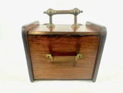 Pamono Antique Victorian Oak and Brass Coal Scuttle, 19th Century><noscript><img width=