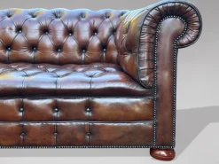 Pamono Antique Victorian Three-Seater Chesterfield Sofa in Leather, 1890><noscript><img width=