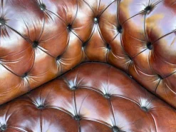 Pamono Antique Victorian Three-Seater Chesterfield Sofa in Leather, 1890><noscript><img width=