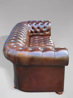 Pamono Antique Victorian Three-Seater Chesterfield Sofa in Leather, 1890><noscript><img width=