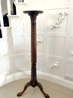Sale Pamono Antique Victorian Torchere in Carved Mahogany, 1880