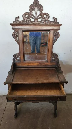 Pamono Antique Walnut Dressing Table with Friezes><noscript><img width=