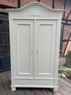 Pamono Antique Wardrobe in Fir, 1890s> Cabinets & Wardrobes