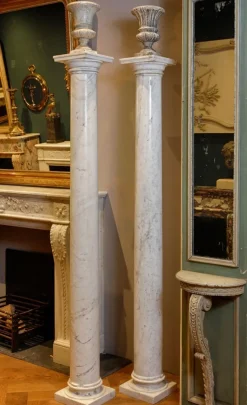 Pamono Antique White Marble Columns or Pedestals, Set of 2> Pedestals And Columns