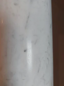 Pamono Antique White Marble Columns or Pedestals, Set of 2><noscript><img width=