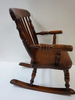 Best Pamono Antique Windsor Children's Rocking Chair, 1850