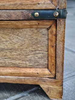 Pamono Antique Wood Travel Chest of Drawers with Metal Finish, 1900><noscript><img width=
