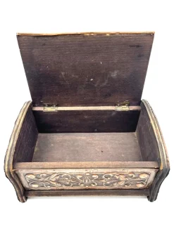 Pamono Antique Wooden Box with Floral Copper Fittings, 1890s><noscript><img width=
