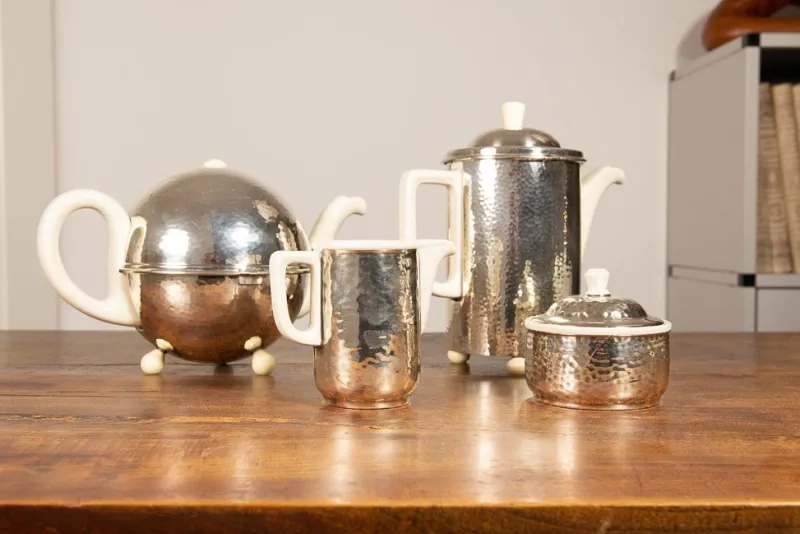 Pamono Art Deco Bauhaus Coffee & Tea Service by Atelier Mayer for Hutschenreuther WMF, 1930s, Set of 4> Coffee & Tea Service