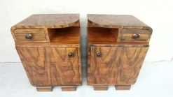 Pamono Art Deco Bedside Tables by Jindrich Halabala, 1940s, Set of 2> Nightstands