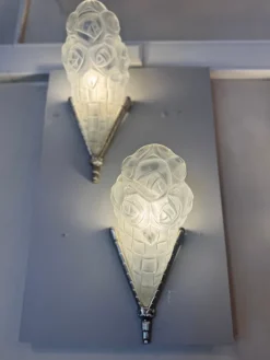Pamono Art Deco Bouquets aux Roses Wall Lights from Verrerie d'Art Degué, 1930s, Set of 2><noscript><img width=