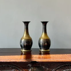 Pamono Art Deco Brass Vases from KMD Daalderop, Tiel, Holland, 1919, Set of 2> Vases