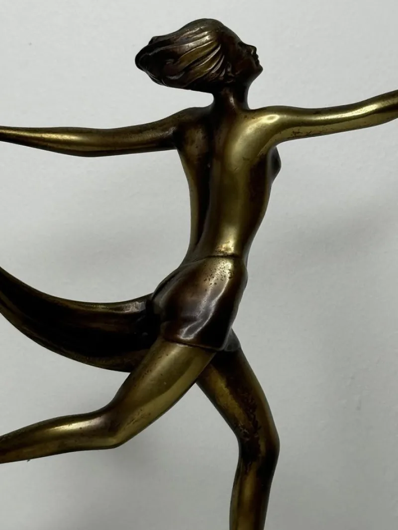Pamono Art Deco Bronze Sculpture Dancing Graceful Lady on Onyx Plinth by Josef Lorenz, 1925> Art Deco|Sculpture