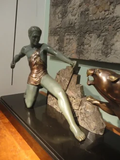 Pamono Art Deco Bronze Sculpture by Brault, 1920s> Art Deco