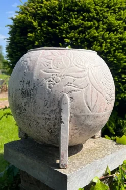 Pamono Art Deco Cast Iron Garden Planter from Deville & Cie, 1920s><noscript><img width=