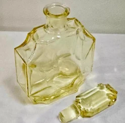 Pamono Art Deco Decanter Set in Yellow Glass by Moser/Bohemia, Czech, 1920s><noscript><img width=