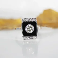 Hot Pamono Art Deco Diamond Onyx Platinum Ring, 1930s