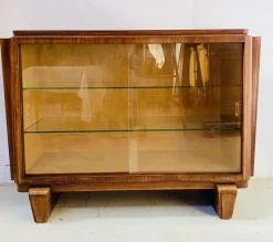 Sale Pamono Art Deco Display Case in Mahogany and Veneer