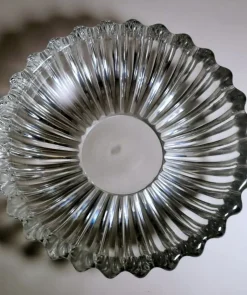 Hot Pamono Art Deco French Glass Bowl by Pierre d'Avesn for Daum, 1930