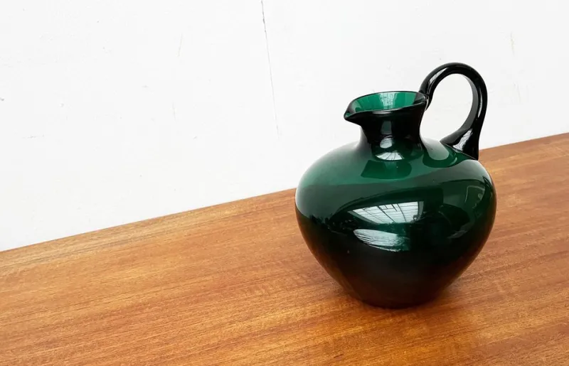 Pamono Art Deco German Green Glass Jug by Prof. Bruno Mauder for Zwiesel Theresienthal, 1930s> Glassware