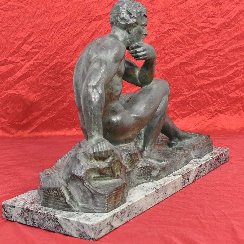 Pamono Art Deco Male Figure of Seated Man, 20th Century, Bronze> Art Deco